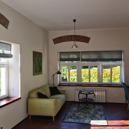 Apartament W Starej Szkole Apartment Srebrna Gora Ngoại thất bức ảnh